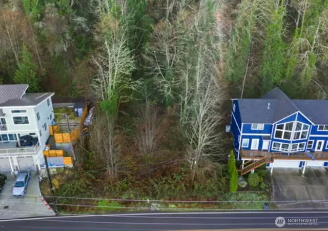 Photo 1 of Land for sale at 30 Xx Beach Dr E, Port Orchard, WA 98366 | MLS# NWM2472511 | Listing updated on 2026-09-17