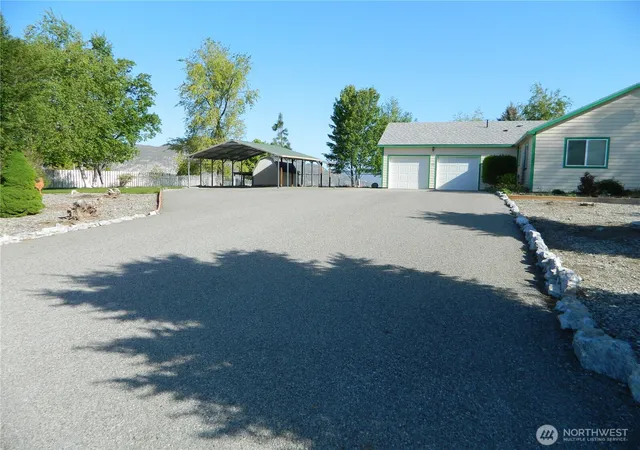 Photo 3 of Single family home for sale at 23 Valley View Dr, Tonasket, WA 98855 | MLS# NWM2472587 | Listing updated on 2026-09-29