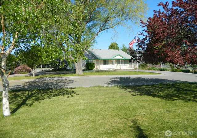 Photo 4 of Single family home for sale at 23 Valley View Dr, Tonasket, WA 98855 | MLS# NWM2472587 | Listing updated on 2026-09-29