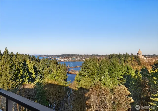 Photo 4 of Condo for sale at 1910 Evergreen Park Dr SW #903, Olympia, WA 98502 | MLS# NWM2472771 | Listing updated on 2026-09-17