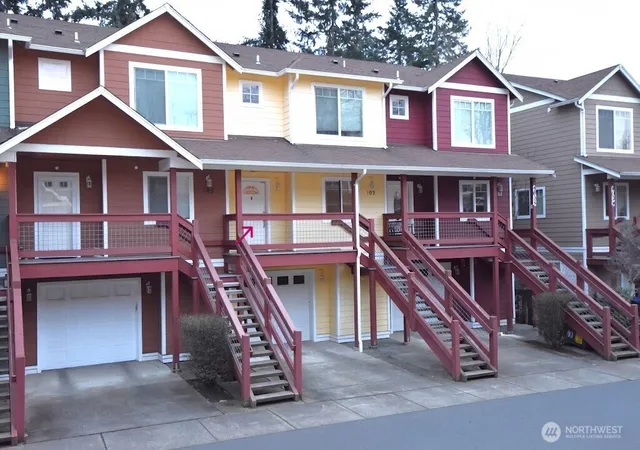 Photo 3 of Townhouse for sale at 4035 Eliza Ave #103, Bellingham, WA 98226 | MLS# NWM2472881 | Listing updated on 2026-09-17