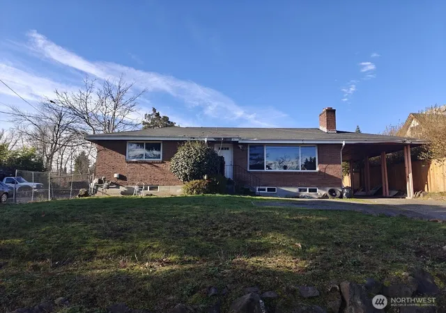 Photo 1 of Single family home for sale at 7921 Renton Ave S, Seattle, WA 98118 | MLS# NWM2473194 | Listing updated on 2026-09-17
