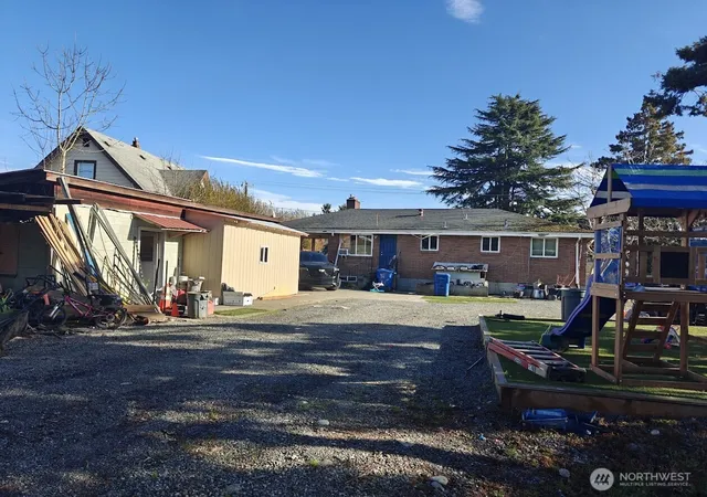 Photo 2 of Single family home for sale at 7921 Renton Ave S, Seattle, WA 98118 | MLS# NWM2473194 | Listing updated on 2026-09-17