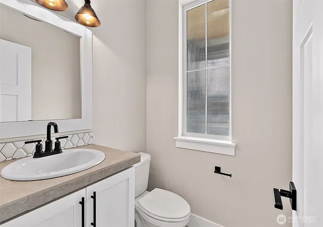 Photo 3 of Single family home for sale at 20902 99th Place S, Kent, WA 98031 | MLS# NWM2474550 | Listing updated on 2026-09-17