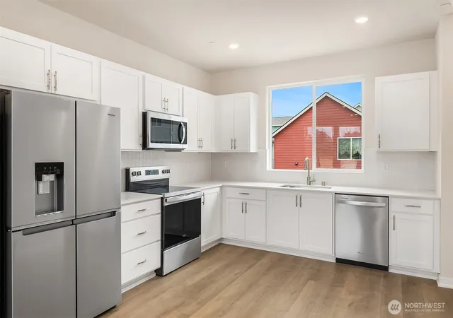 Photo 3 of Single family home for sale at 2425 160th Place Ne, Marysville, WA 98271 | MLS# NWM2474760 | Listing updated on 2026-10-02