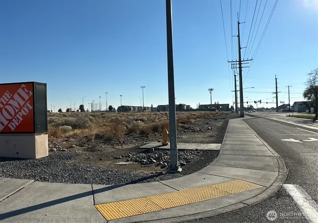 Photo 2 of Land for sale at 96 W X Central Dr, Moses Lake, WA 98837 | MLS# NWM2475059 | Listing updated on 2026-09-17
