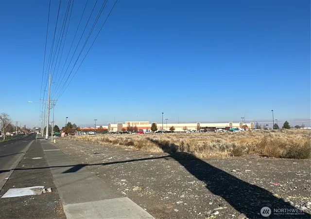 Photo 3 of Land for sale at 96 W X Central Dr, Moses Lake, WA 98837 | MLS# NWM2475059 | Listing updated on 2026-09-17