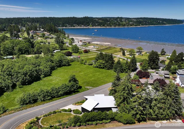 Photo 4 of Single family home for sale at 1649 Stewart Rd, Freeland, WA 98249 | MLS# NWM2475104 | Listing updated on 2026-09-17