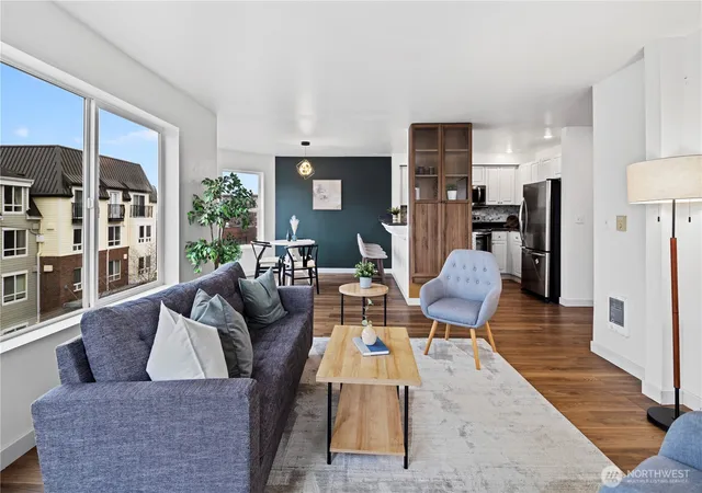 Photo 3 of Condo for sale at 500 Aloha St #308, Seattle, WA 98109 | MLS# NWM2475126 | Listing updated on 2026-09-17