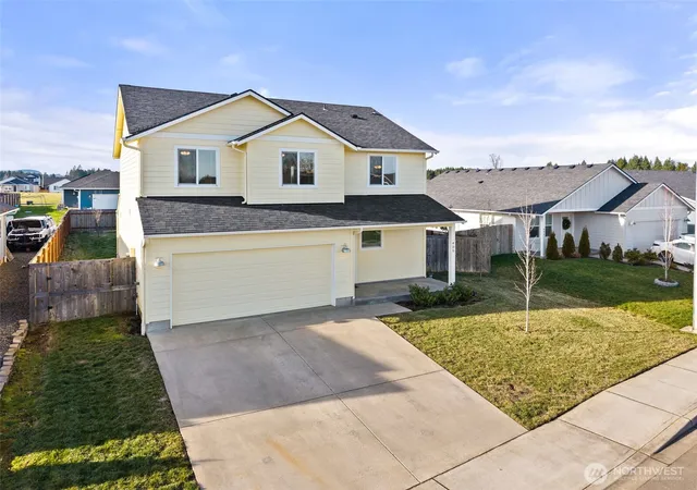 Photo 3 of Single family home for sale at 405 Cardinal Ave, Winlock, WA 98596 | MLS# NWM2475242 | Listing updated on 2026-09-17