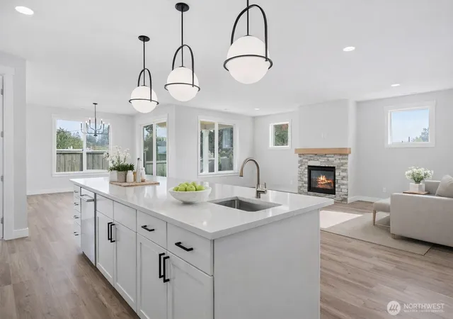 Photo 3 of Single family home for sale at 628 Prominence St, Winlock, WA 98596 | MLS# NWM2475266 | Listing updated on 2026-09-17