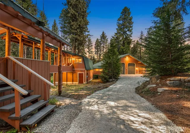 Photo 2 of Single family home for sale at 22583 Alpine Hills Rd, Leavenworth, WA 98826 | MLS# NWM2475273 | Listing updated on 2026-09-17