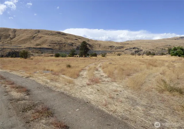 Photo 1 of Land for sale at 0 Sr 173, Bridgeport, WA 98813 | MLS# NWM2475558 | Listing updated on 2026-09-17