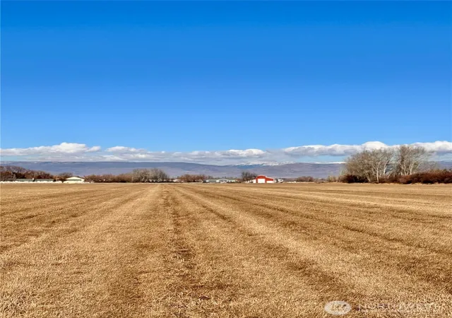 Photo 3 of Sale Pending at 0 Mccullough Rd, Ellensburg, WA 98926 | MLS# NWM2475634 | Listing updated on 2026-09-30
