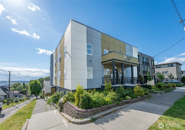 Photo 4 of Multi family home for sale at 1815 13th Avenue S, Seattle, WA 98144 | MLS# NWM2475680 | Listing updated on 2026-09-17