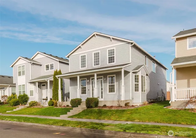 Photo 3 of Single family home for sale at 8324 Sweetbrier Loop Se, Olympia, WA 98513 | MLS# NWM2475808 | Listing updated on 2026-09-17