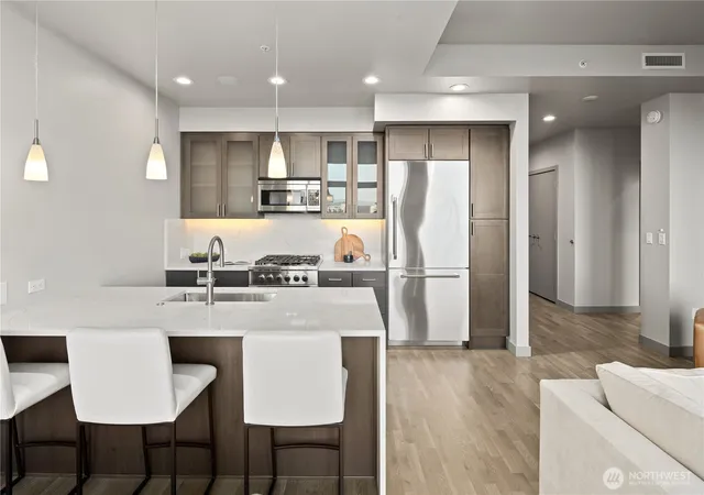 Photo 2 of Condo for sale at 10650 Ne 9th Place #2427, Bellevue, WA 98004 | MLS# NWM2476116 | Listing updated on 2026-09-17