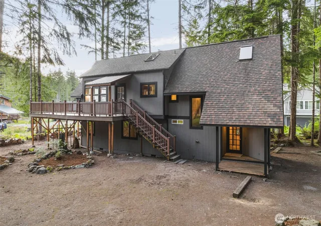 Photo 3 of Sale Pending at 17118 Riverview Way E, Enumclaw, WA 98022 | MLS# NWM2476269 | Listing updated on 2026-10-01
