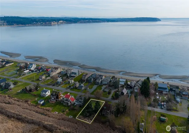Photo 2 of Land for sale at 0 Shore Ave, Freeland, WA 98249 | MLS# NWM2476623 | Listing updated on 2026-09-17