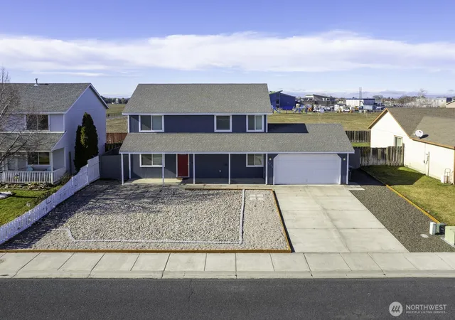 Photo 3 of Single family home for sale at 1516 S Husky Dr, Moses Lake, WA 98837 | MLS# NWM2476731 | Listing updated on 2026-09-17
