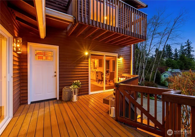 Photo 2 of Single family home for sale at 9420 Northeast 129th Pl, Kirkland, WA 98034 | MLS# NWM2476945 | Listing updated on 2026-09-17