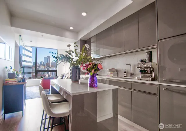Photo 3 of Condo for sale at 1808 Minor Ave #1700, Seattle, WA 98101 | MLS# NWM2476959 | Listing updated on 2026-09-17