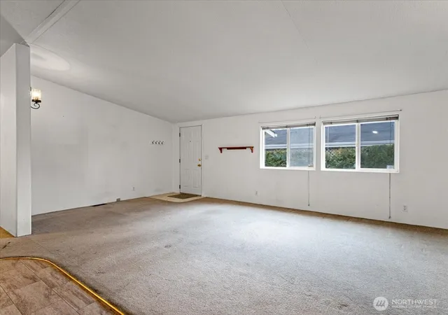 Photo 3 of Manufactured home for sale at 53 Heritage Blvd, Longview, WA 98632 | MLS# NWM2477052 | Listing updated on 2026-09-25