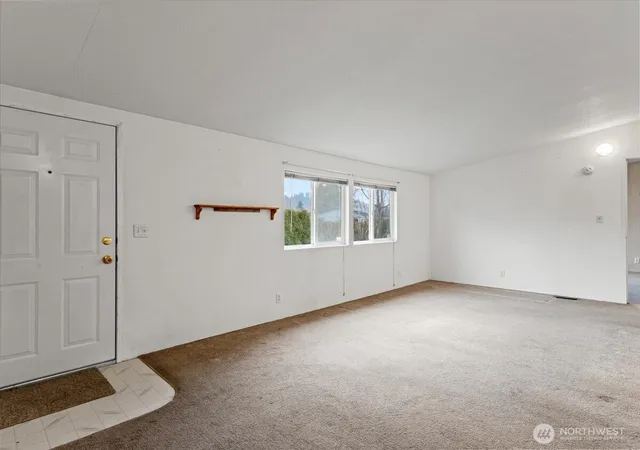 Photo 4 of Manufactured home for sale at 53 Heritage Blvd, Longview, WA 98632 | MLS# NWM2477052 | Listing updated on 2026-09-25