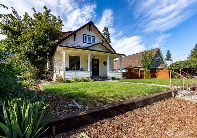 Photo 3 of Multi family home for sale at 1112 Commercial St, Leavenworth, WA 98826 | MLS# NWM2477475 | Listing updated on 2026-09-17