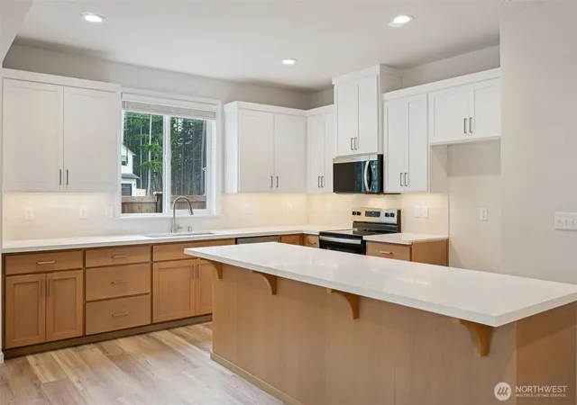 Photo 2 of Single family home for sale at 7531 107th Street Ct E, Puyallup, WA 98373 | MLS# NWM2477701 | Listing updated on 2026-09-17