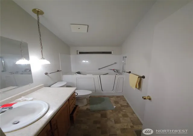 Photo 4 of Manufactured home for sale at 5309 NE 75th Avenue, Vancouver, WA 98662 | MLS# NWM2477787 | Listing updated on 2026-09-17