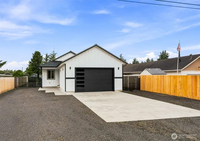 Photo 3 of Contingent at 205 Canal Dr Se, Ocean Shores, WA 98569 | MLS# NWM2477829 | Listing updated on 2026-09-22