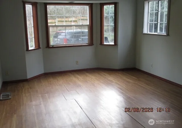 Photo 4 of Single family home for sale at 130 W Kinkaid, Port Hadlock, WA 98339 | MLS# NWM2477925 | Listing updated on 2026-09-17