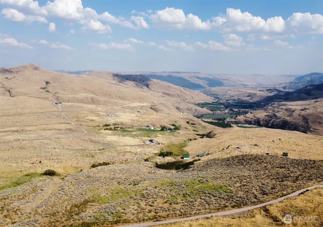 Photo 3 of Land for sale at 0 Curly Horse Dr, Pateros, WA 98846 | MLS# NWM2478018 | Listing updated on 2026-09-17