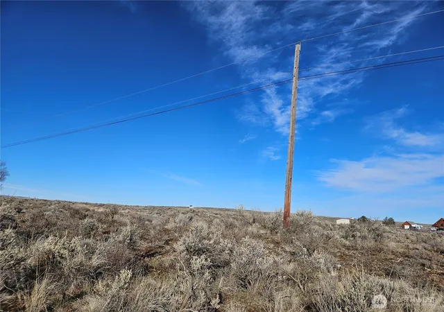 Photo 1 of Land for sale at 3 Sacagewea Dr, Ephrata, WA 98823 | MLS# NWM2478313 | Listing updated on 2026-09-17