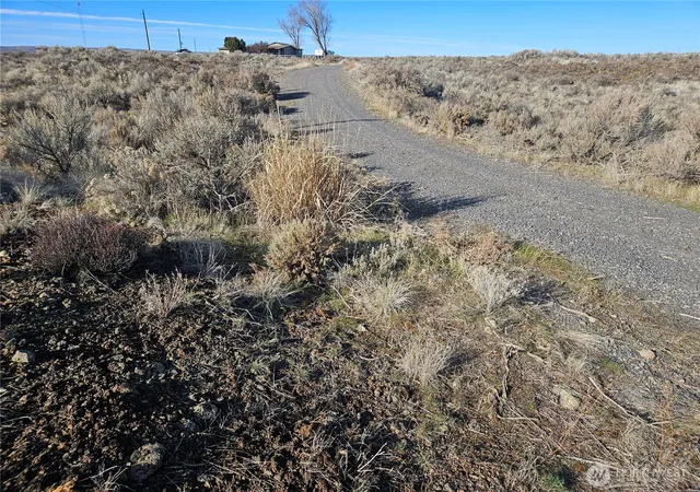 Photo 4 of Land for sale at 3 Sacagewea Dr, Ephrata, WA 98823 | MLS# NWM2478313 | Listing updated on 2026-09-17