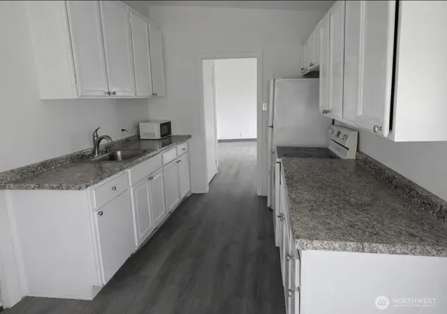 Photo 2 of Multi family home for sale at 244 Emerson Ave, Hoquiam, WA 98550 | MLS# NWM2478392 | Listing updated on 2026-09-17
