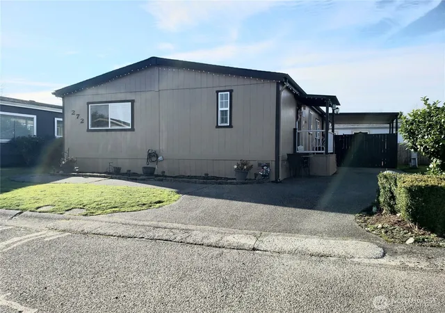 Photo 1 of Manufactured home for sale at 272 Grand Fir Dr #26, Enumclaw, WA 98022 | MLS# NWM2478406 | Listing updated on 2026-09-17