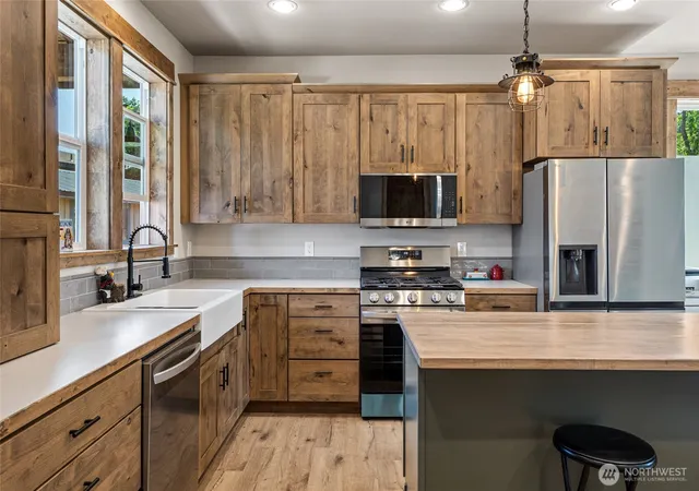 Photo 4 of Single family home for sale at 91 Twin Lakes Rd, Cle Elum, WA 98922 | MLS# NWM2478721 | Listing updated on 2026-09-24