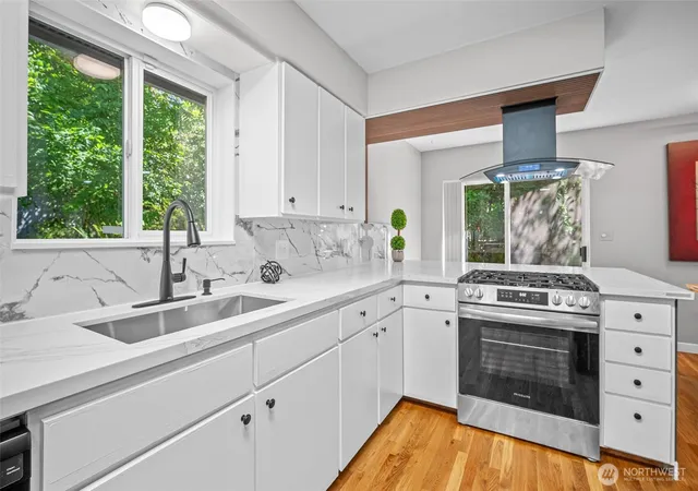 Photo 3 of Single family home for sale at 1216 E Clearbrook Dr, Bellingham, WA 98229 | MLS# NWM2478733 | Listing updated on 2026-09-24