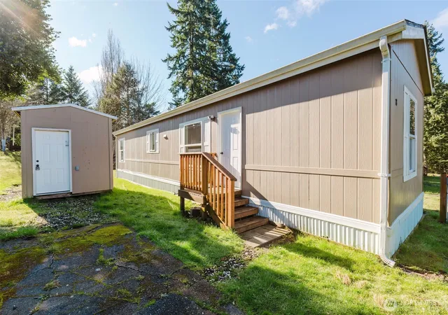 Photo 3 of Manufactured home for sale at 3371 Bielmeier Rd #78, Port Orchard, WA 98367 | MLS# NWM2479228 | Listing updated on 2026-09-17