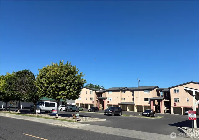 Photo 1 of Condo for sale at 2900 Marina Dr #201, Moses Lake, WA 98837 | MLS# NWM2479348 | Listing updated on 2026-09-17