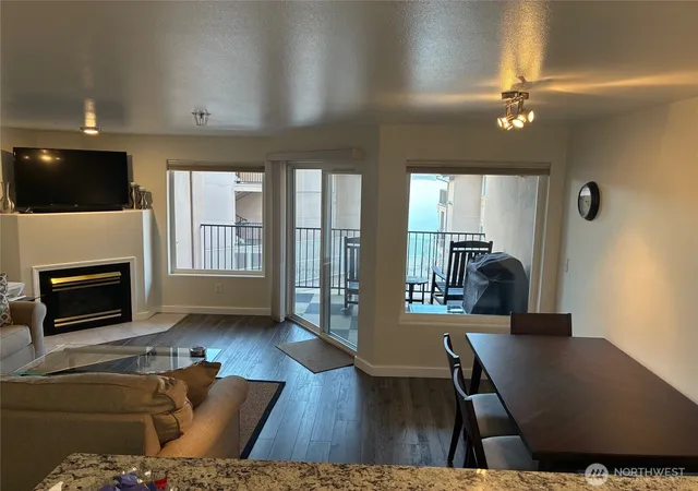 Photo 4 of Condo for sale at 2900 Marina Dr #201, Moses Lake, WA 98837 | MLS# NWM2479348 | Listing updated on 2026-09-17