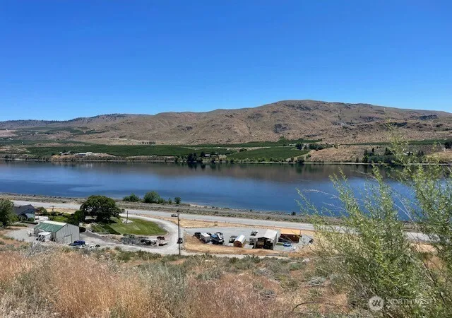 Land for sale at 37 Osprey Nest Rd, Pateros, WA 98846 | MLS# NWM2479392