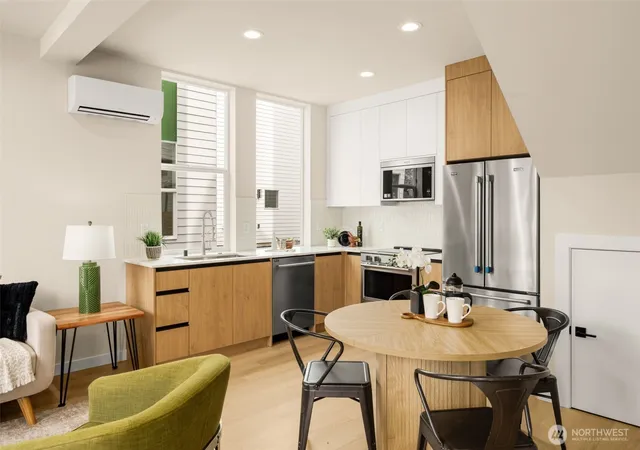 Photo 3 of Townhouse for sale at 904 A 28th Ave S, Seattle, WA 98144 | MLS# NWM2479611 | Listing updated on 2026-09-18