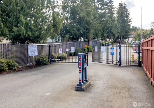 Photo 2 of Manufactured home for sale at 2611 South 288th St #6, Federal Way, WA 98003 | MLS# NWM2479667 | Listing updated on 2026-09-17