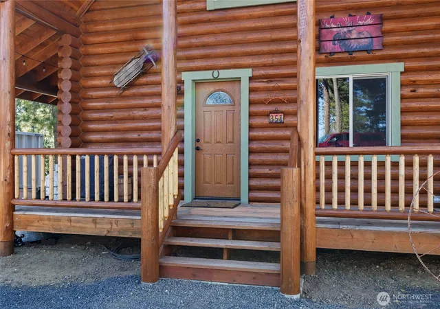 Photo 3 of Single family home for sale at 351 Ridge Loop Dr, Cle Elum, WA 98922 | MLS# NWM2479708 | Listing updated on 2026-09-23