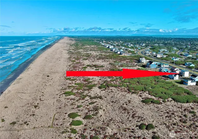 Photo 2 of Single family home for sale at 1083 Ocean Shrs Blvd Sw, Ocean Shores, WA 98569 | MLS# NWM2479734 | Listing updated on 2026-09-16