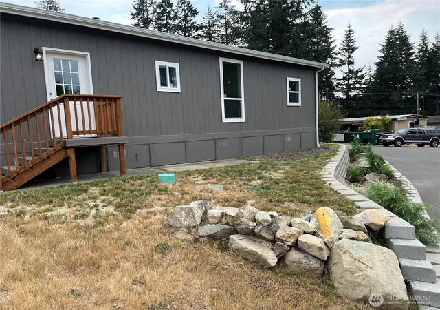Photo 2 of Manufactured home for sale at 3371 Se Bielmeier Rd #33A, Port Orchard, WA 98367 | MLS# NWM2479871 | Listing updated on 2026-09-17