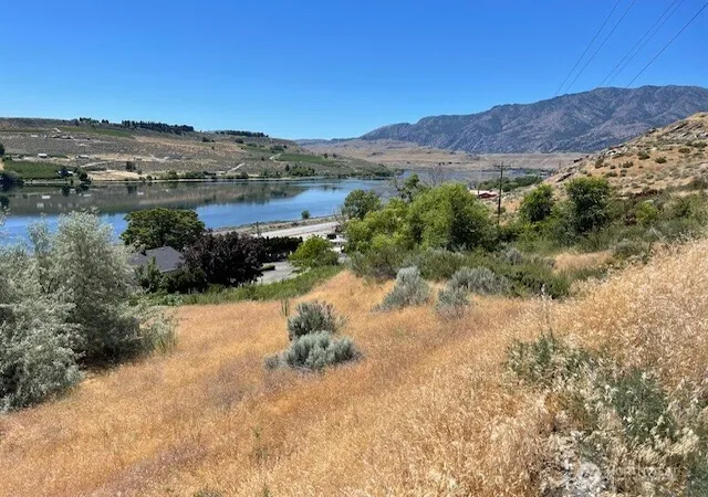Land for sale at 31 Osprey Nest Rd, Pateros, WA 98846 | MLS# NWM2479951
